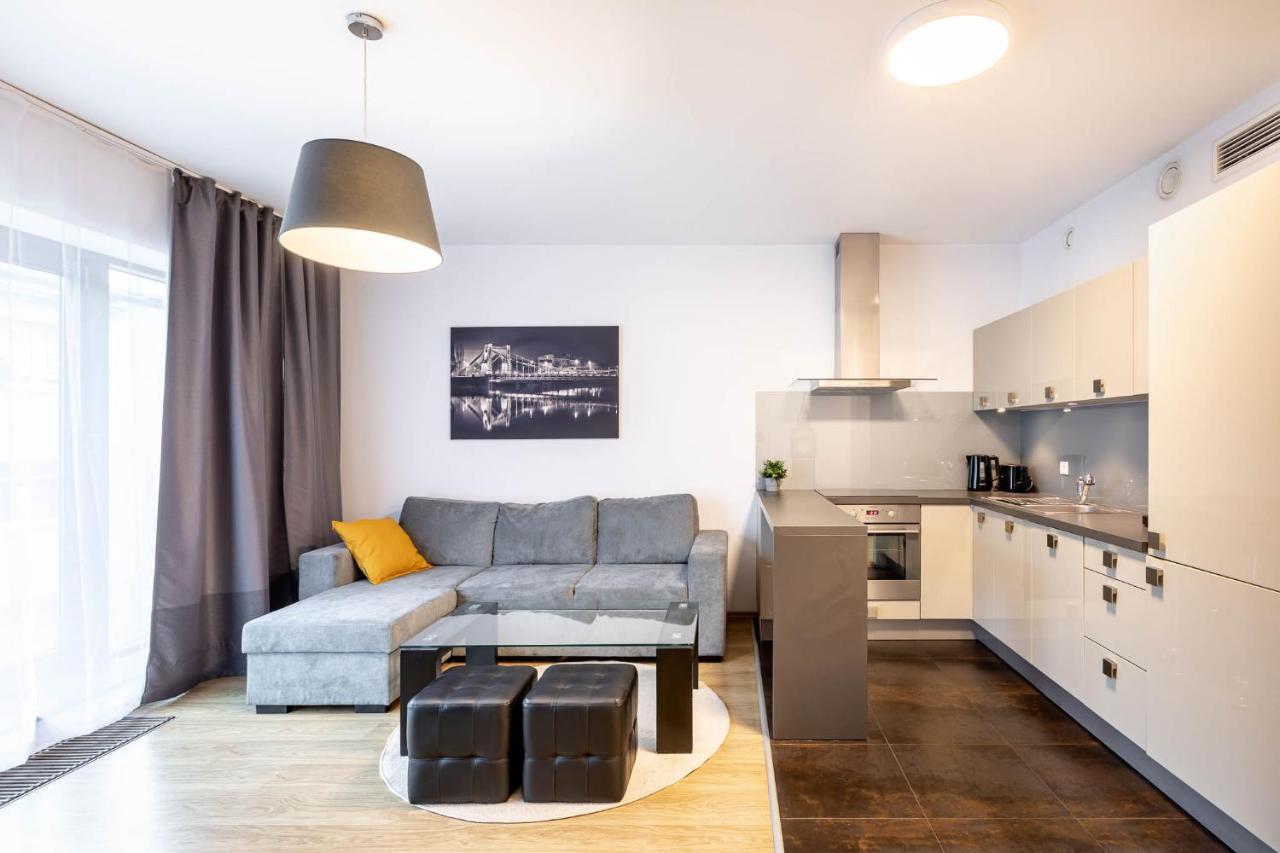 Apartment Just In Center *